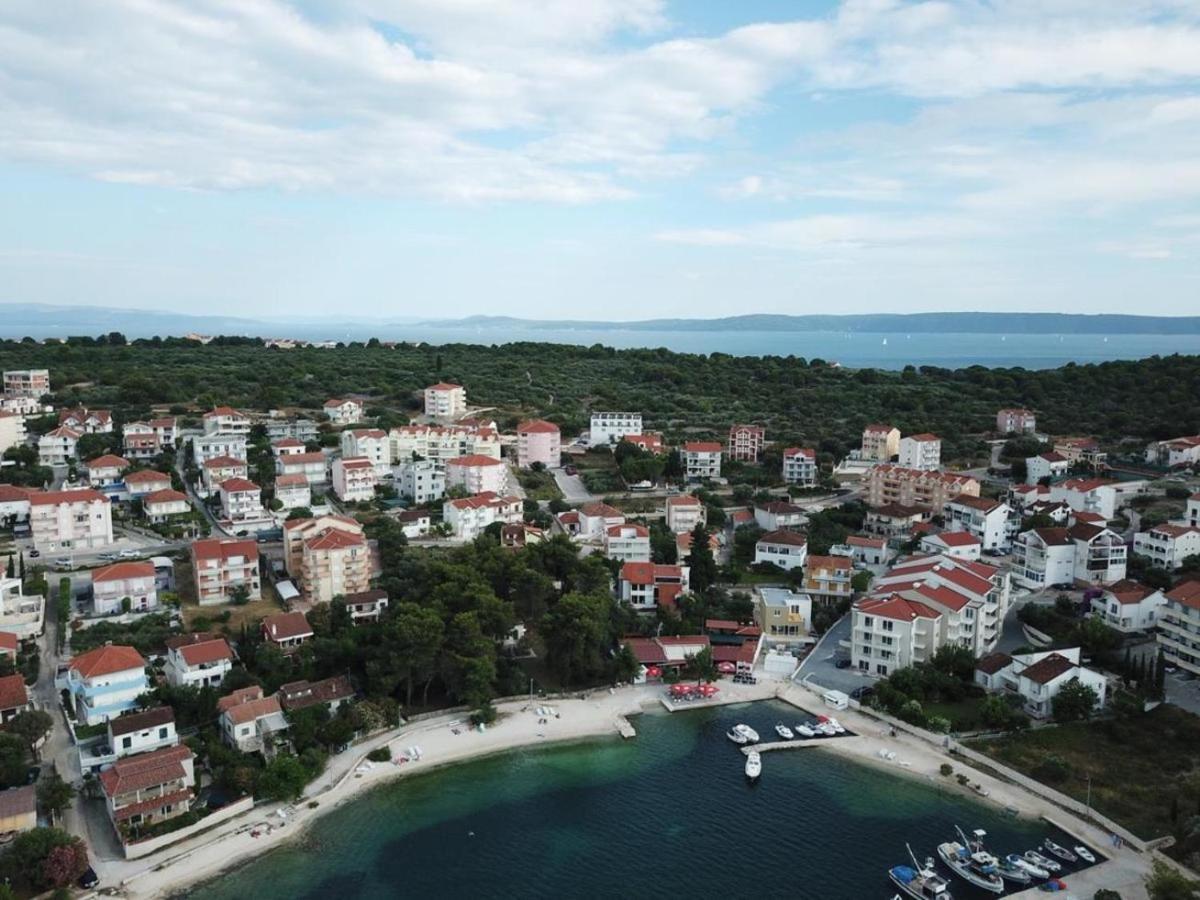 Apartment Gina Trogir Eksteriør bilde