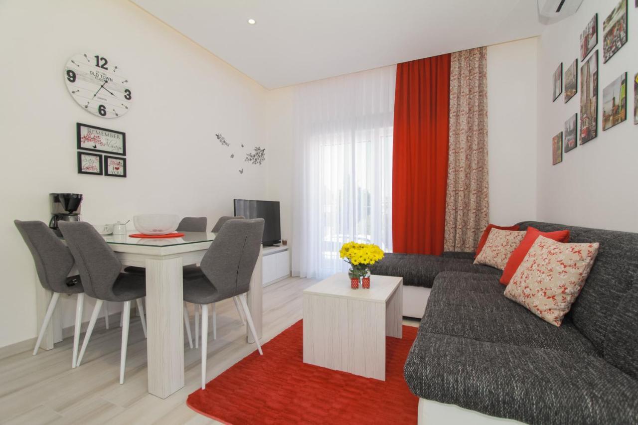 Apartment Gina Trogir Eksteriør bilde